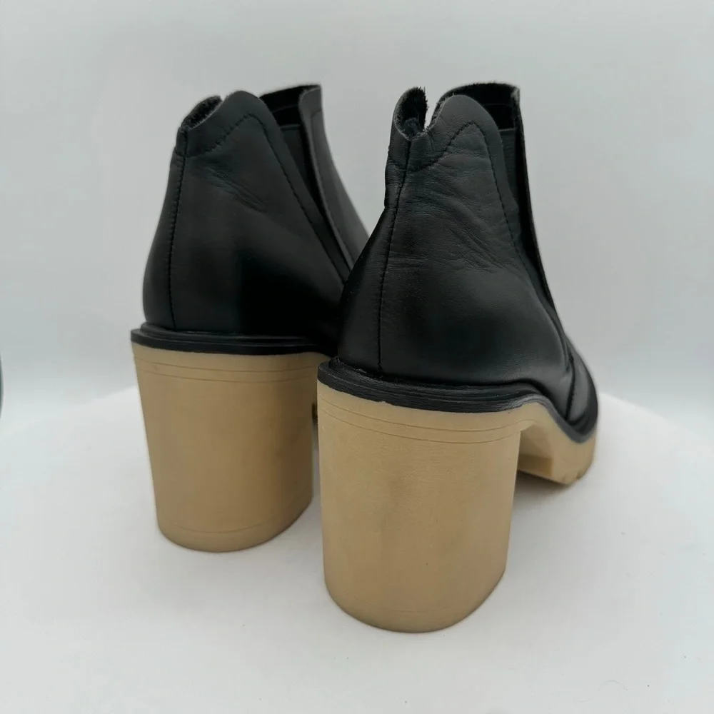 DOLCE VITA Cashe‎ H20 Waterproof Womens Booties Size 7.5 Color Black NEW